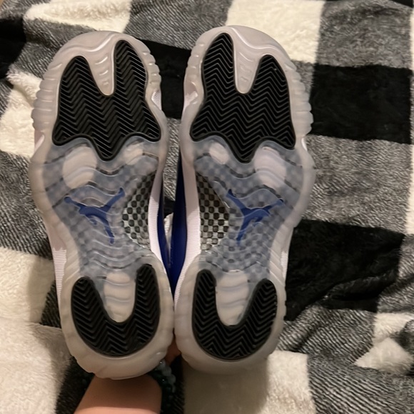 Used, barely worn - Picture 3 of 3